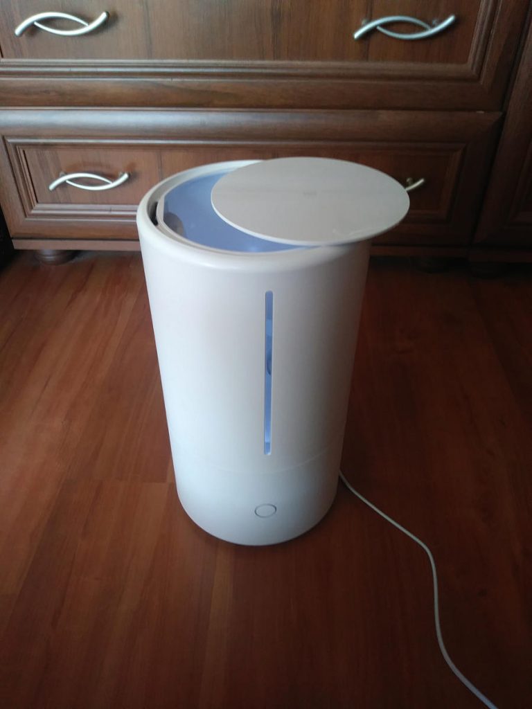 Nawilżacz powietrza Xiaomi Smart Mi z otwartą pokrywą